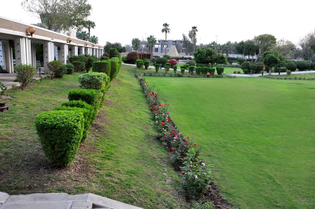 Royal Tulip Alrasheed Hotel Baghdād Exterior foto